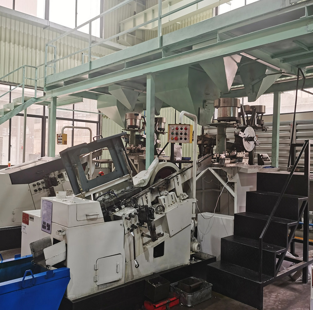 ���׹���